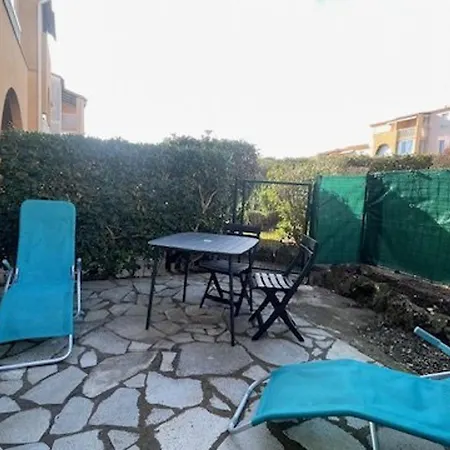 Agreable T2 Rdc Avec Parking Et Piscine Au Cap D'agde - Fr-1-749-82 Appartement
